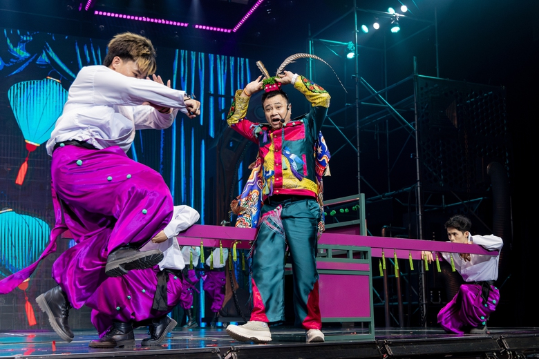 Chung kết 1 Anh trai vượt ng&agrave;n ch&ocirc;ng gai 2024: Vui nhộn, h&agrave;i hước- Ảnh 1.