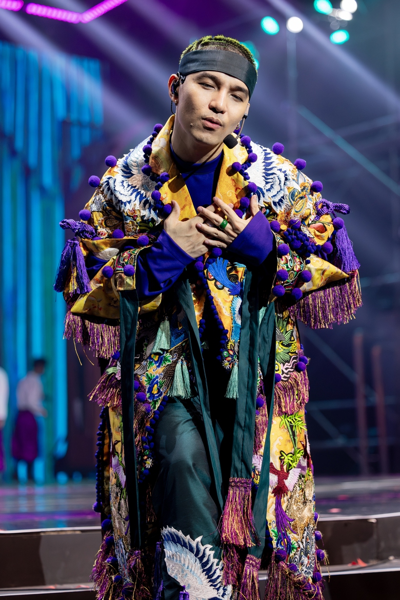 Chung kết 1 Anh trai vượt ng&agrave;n ch&ocirc;ng gai 2024: Vui nhộn, h&agrave;i hước- Ảnh 7.