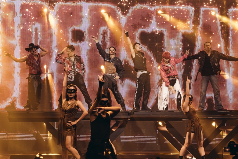 Chung kết 1 Anh trai vượt ng&agrave;n ch&ocirc;ng gai 2024: Vui nhộn, h&agrave;i hước- Ảnh 10.