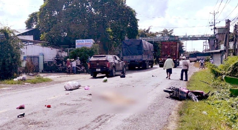 Tai nạn r&igrave;nh rập tr&ecirc;n quốc lộ 62 qua Long An- Ảnh 3.