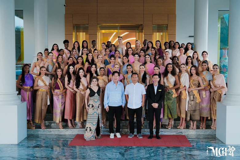 Miss Grand Lailand đến muộn n&ecirc;n vắng mặt trong ảnh chung.