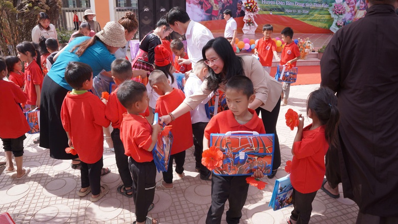 Kh&aacute;nh th&agrave;nh 2 c&ocirc;ng tr&igrave;nh lớp học trị gi&aacute; 12,5 tỷ đồng tại tỉnh Điện Bi&ecirc;n- Ảnh 3.