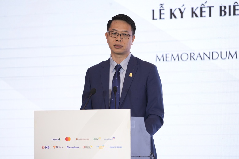 9 ngân hàng đầu tiên tham gia phát hành thẻ đồng thương hiệu NAPAS và Mastercard- Ảnh 3. 9 ngân hàng đầu tiên tham gia phát hành thẻ đồng thương hiệu NAPAS và Mastercard- Ảnh 3.