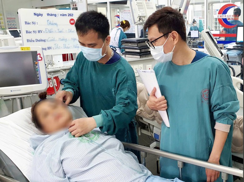 Th&ecirc;m nhiều ca cấp cứu, su&yacute;t bỏ mạng do uống nước kiềm chữa bệnh- Ảnh 1.