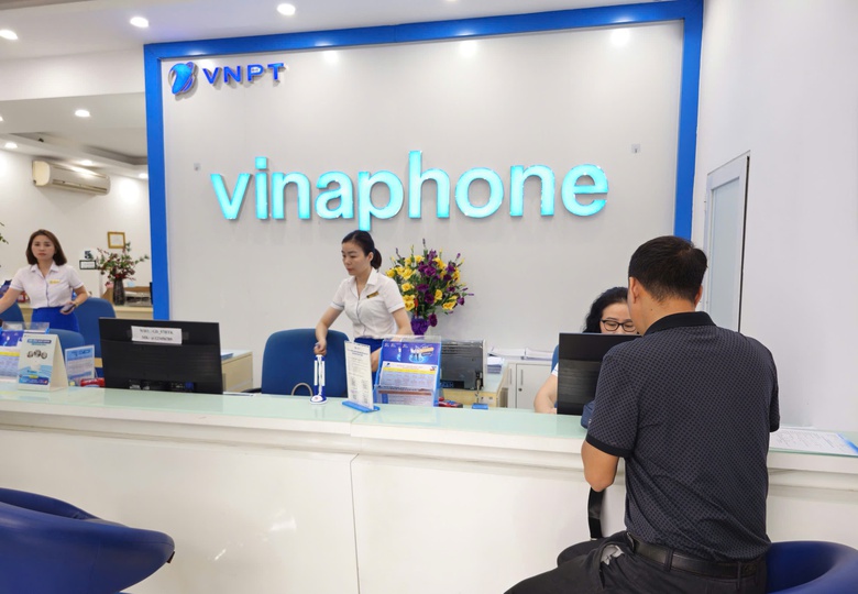 Các nhà mạng tại Hà Nội “ế" khách đổi công nghệ lên 4G trước "giờ G”- Ảnh 2. Các nhà mạng tại Hà Nội “ế" khách đổi công nghệ lên 4G trước "giờ G”- Ảnh 2.