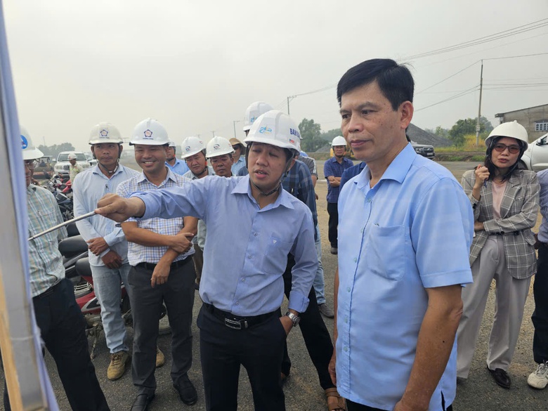 Đẩy nhanh kết nối hai tuyến cao tốc cửa ng&otilde; TP.HCM- Ảnh 2.