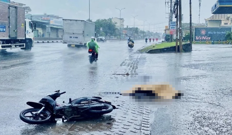 Dựng lại hiện trường vụ xe tải t&ocirc;ng chết người tr&ecirc;n QL51 x&ocirc;n xao dư luận- Ảnh 3.