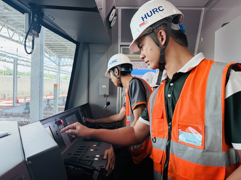 TP.HCM: Mong đợi từng ng&agrave;y metro số 1 vận h&agrave;nh- Ảnh 2.