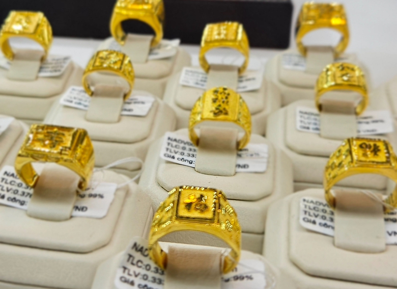 V&agrave;ng nhẫn vọt tăng gi&aacute; mạnh- Ảnh 1.