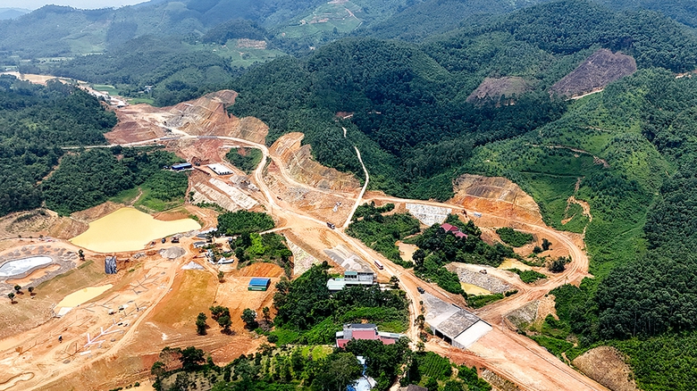 Đường li&ecirc;n kết v&ugrave;ng Th&aacute;i Nguy&ecirc;n - Bắc Giang 
v&agrave; Vĩnh Ph&uacute;c nỗ lực về đ&iacute;ch sớm- Ảnh 1.