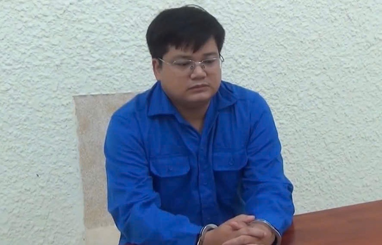 Khởi tố thầy gi&aacute;o phụ tr&aacute;ch đội c&oacute; h&agrave;nh vi d&acirc;m &ocirc; với học sinh ở B&igrave;nh Dương- Ảnh 1.