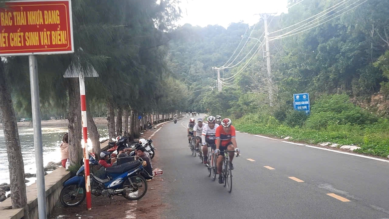 Kiên Giang sắp có đường dẫn cảng biển 1.177 tỷ đồng tại Hà Tiên- Ảnh 1. Kiên Giang sắp có đường dẫn cảng biển 1.177 tỷ đồng tại Hà Tiên- Ảnh 1.