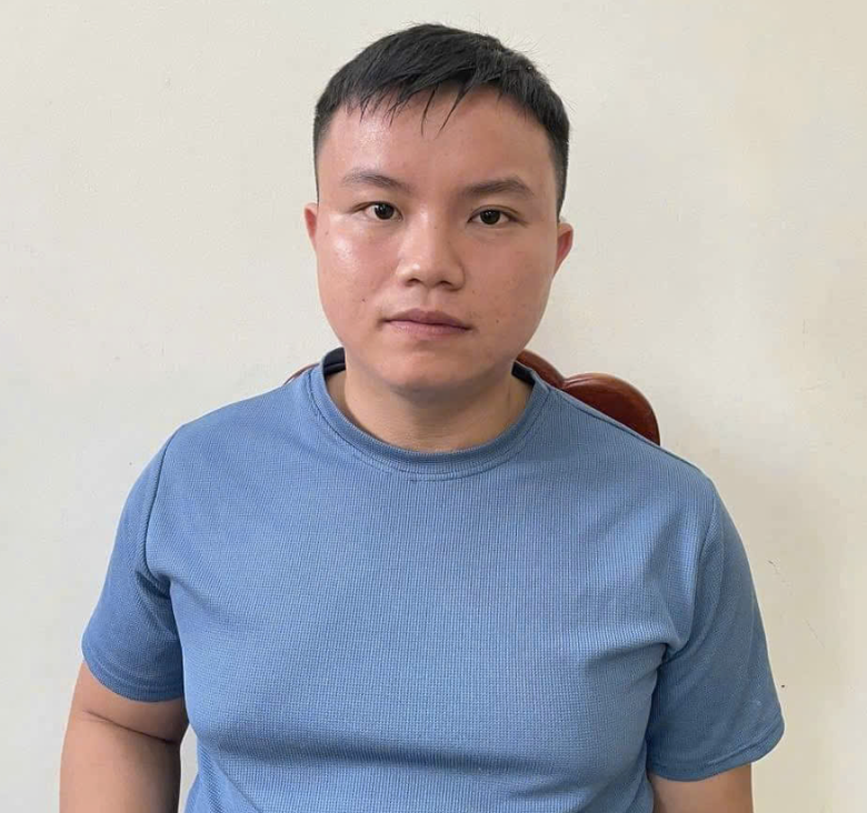 Bắt đối tượng đục tường nh&agrave;, ph&aacute; k&eacute;t sắt trộm tiền v&agrave;ng- Ảnh 1.