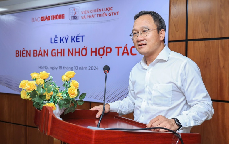 B&aacute;o Giao th&ocirc;ng - Viện Chiến lược v&agrave; Ph&aacute;t triển GTVT k&yacute; ghi nhớ hợp t&aacute;c- Ảnh 2.