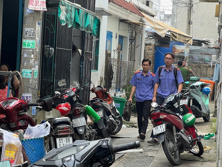 Nổ b&igrave;nh gas, người phụ nữ mang thai bỏng nặng- Ảnh 1.