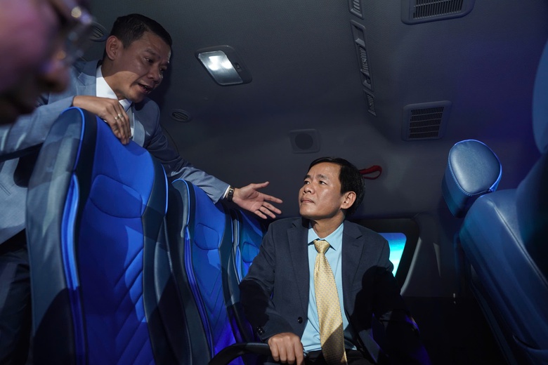 Xe minibus Kim Long X9 vừa ra mắt ở Huế c&oacute; g&igrave; đặc biệt?- Ảnh 5.