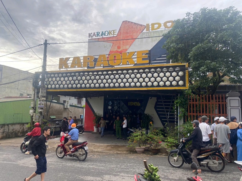 Hai người thiệt mạng, một người bị thương tại ph&ograve;ng h&aacute;t karaoke ở Quảng Trị- Ảnh 1.