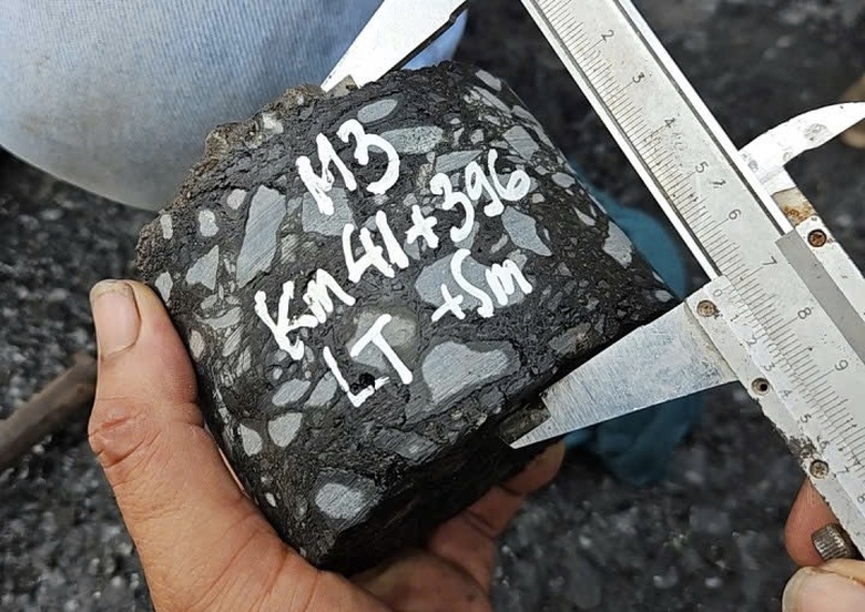 Các điểm hư hỏng nặng trên QL51 đã được sửa chữa đến đâu?- Ảnh 8. Các điểm hư hỏng nặng trên QL51 đã được sửa chữa đến đâu?- Ảnh 8.