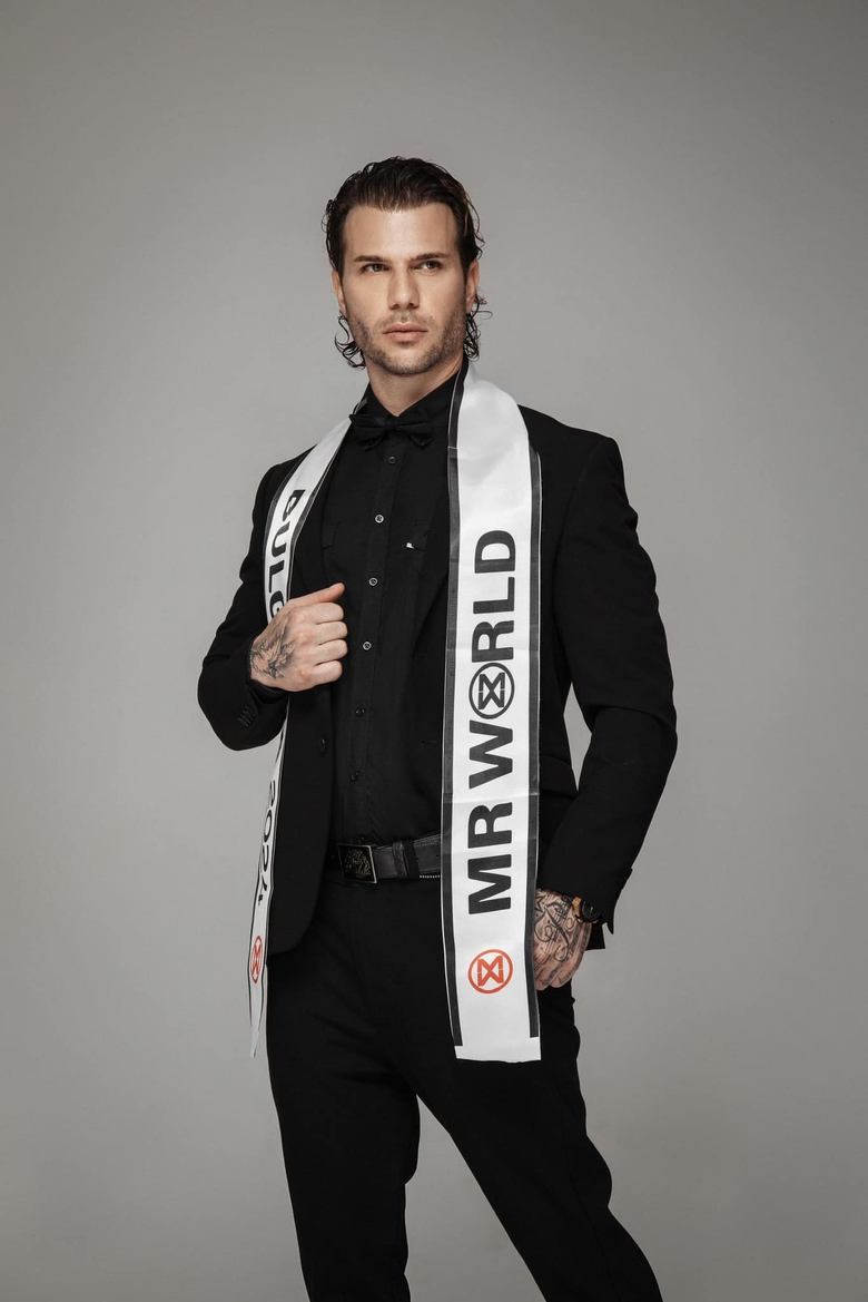 D&agrave;n Mr World 2024 sắp đổ bộ Việt Nam: Từ cận vệ vua, ca sĩ, nh&agrave; t&acirc;m l&yacute; đến t&agrave;i ch&iacute;nh- Ảnh 1.
