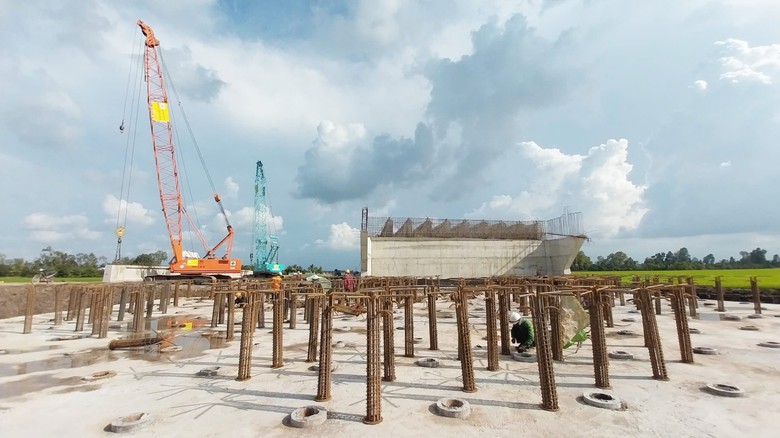 Giải ph&aacute;p thay thế c&aacute;t gia tải nền đường tr&ecirc;n cao tốc trục ngang miền T&acirc;y- Ảnh 3.