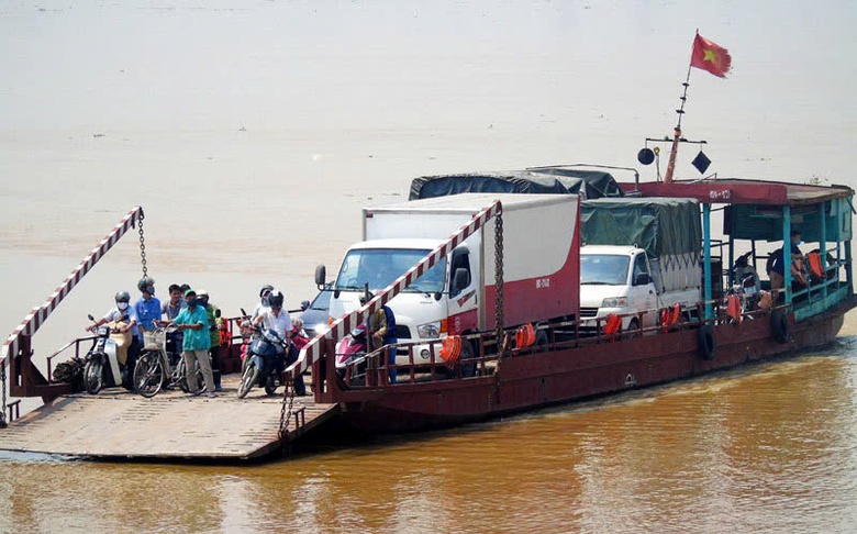 Hà Nội kiên quyết đình chỉ hoạt động các bến thuỷ nội địa không phép- Ảnh 1. Hà Nội kiên quyết đình chỉ hoạt động các bến thuỷ nội địa không phép- Ảnh 1.