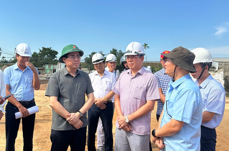 Quảng Ng&atilde;i thi đua cao điểm "500 ng&agrave;y ho&agrave;n th&agrave;nh 3.000km cao tốc" như thế n&agrave;o?- Ảnh 1.