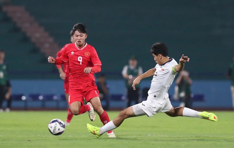 V&ograve;ng loại U17 ch&acirc;u &Aacute;: Phung ph&iacute; cơ hội, U17 Việt Nam bị Kyrgyzstan "cưa" điểm- Ảnh 1.