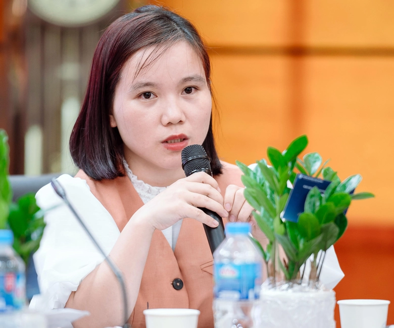 Hiểm họa từ việc kh&ocirc;ng giảm tốc độ khi l&aacute;i xe trong ng&otilde; ra đường lớn- Ảnh 2.