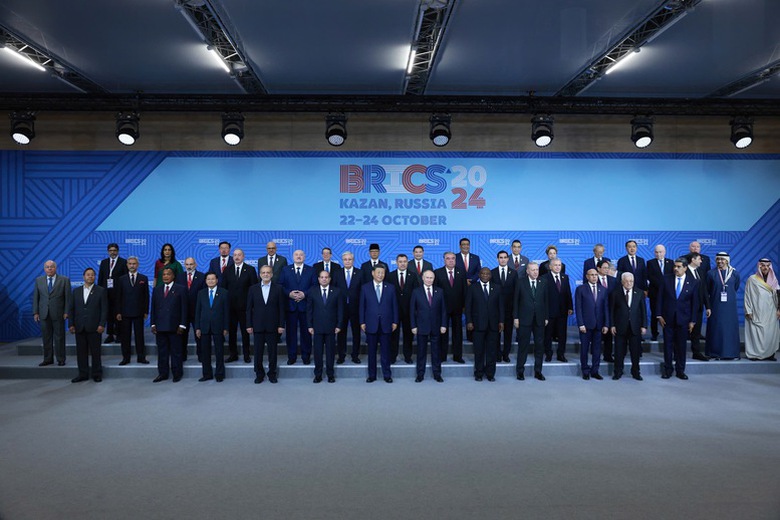Thủ tướng Phạm Minh Ch&iacute;nh chia sẻ th&ocirc;ng điệp quan trọng tại Hội nghị BRICS mở rộng- Ảnh 5.