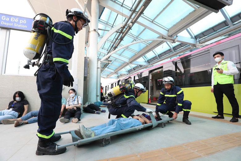 Hà Nội hoả tốc yêu cầu đảm bảo an toàn vận hành đường sắt đô thị- Ảnh 1. Hà Nội hoả tốc yêu cầu đảm bảo an toàn vận hành đường sắt đô thị- Ảnh 1.