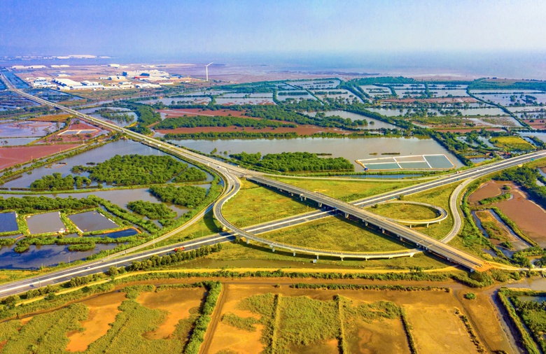 Hải Ph&ograve;ng cần đột ph&aacute; giao th&ocirc;ng kết nối với hệ thống cảng biển- Ảnh 4.