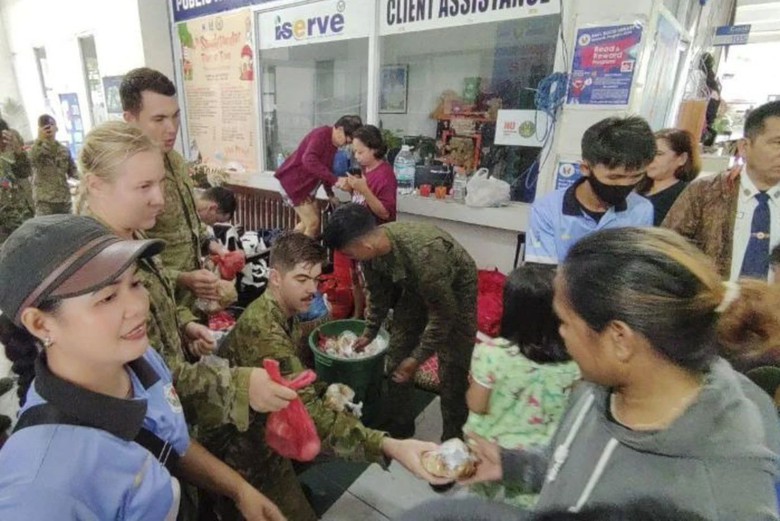 Hứng chịu thiệt hại nặng, Philippines "nín thở" lo bão Trami quay trở lại- Ảnh 4. Hứng chịu thiệt hại nặng, Philippines "nín thở" lo bão Trami quay trở lại- Ảnh 4.