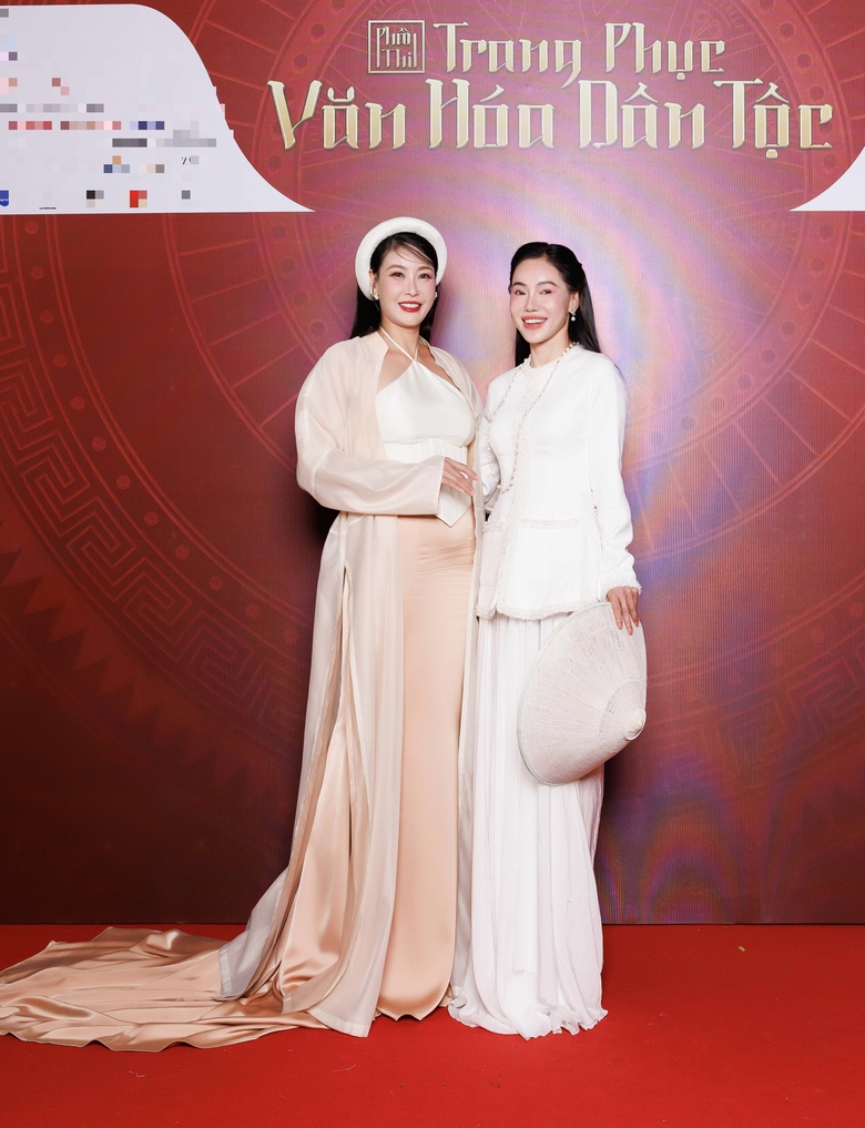 Dàn mỹ nhân thả dáng trên thảm đỏ Hoa hậu Quốc gia Việt Nam 2024- Ảnh 10. Dàn mỹ nhân thả dáng trên thảm đỏ Hoa hậu Quốc gia Việt Nam 2024- Ảnh 10.