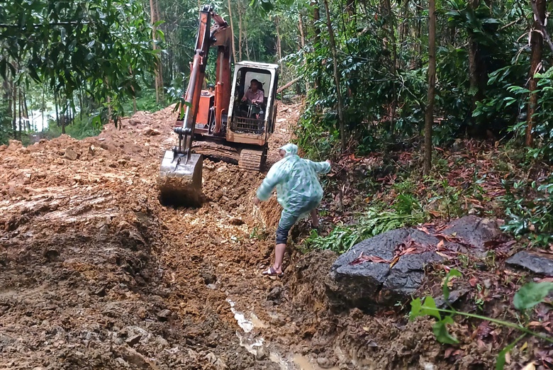B&atilde;o Tr&agrave; Mi suy yếu th&agrave;nh &aacute;p thấp nhiệt đới- Ảnh 19.