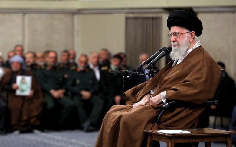 Đại gi&aacute;o chủ Iran: T&igrave;m c&aacute;ch đ&aacute;p trả, cho Israel thấy sức mạnh đ&aacute;ng gờm nhất