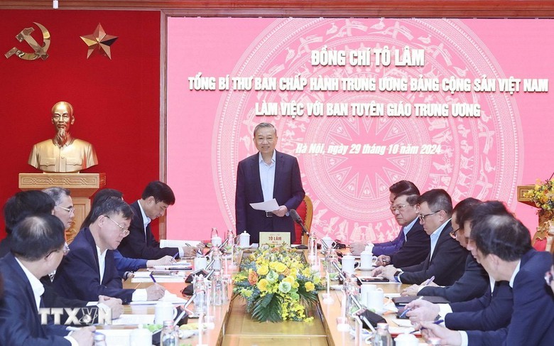 Tổng B&iacute; thư: Đấu tranh phản b&aacute;c quan điểm sai tr&aacute;i, th&ugrave; địch ngay từ cơ sở- Ảnh 1.