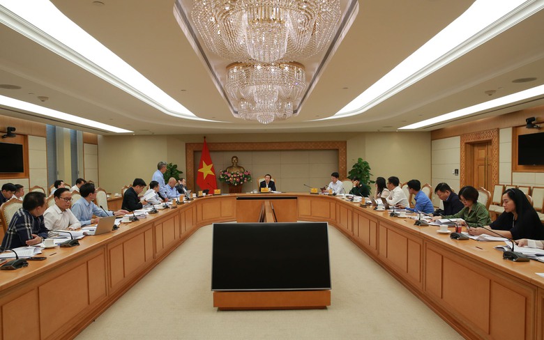 Ph&oacute; thủ tướng: Đưa kỹ năng l&aacute;i xe gắn m&aacute;y an to&agrave;n v&agrave;o ti&ecirc;u ch&iacute;, quy chế đ&aacute;nh gi&aacute; học sinh- Ảnh 2.