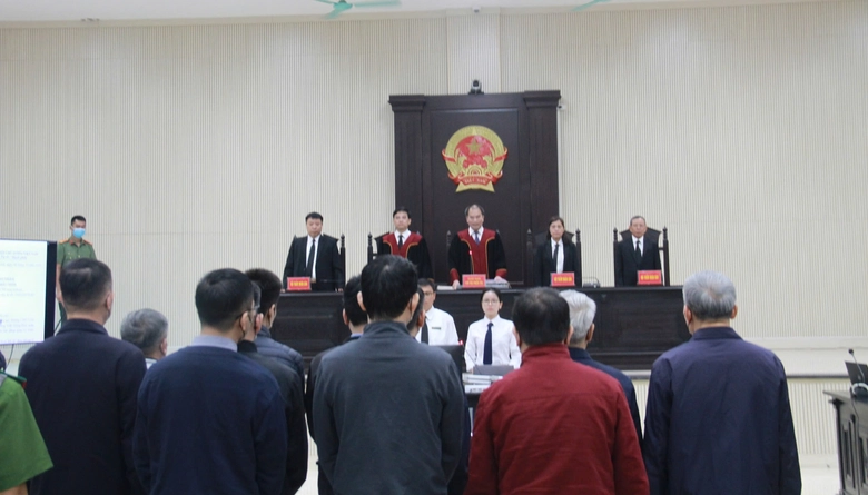 Xét xử nguyên lãnh đạo Bắc Ninh: Nhiều bị cáo khai nhận tiền tỷ ngoài vụ án- Ảnh 1. Xét xử nguyên lãnh đạo Bắc Ninh: Nhiều bị cáo khai nhận tiền tỷ ngoài vụ án- Ảnh 1.