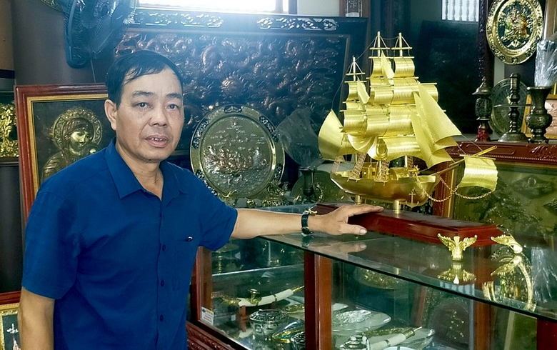 L&agrave;ng chạm bạc hơn 600 năm tuổi ở qu&ecirc; l&uacute;a- Ảnh 3.