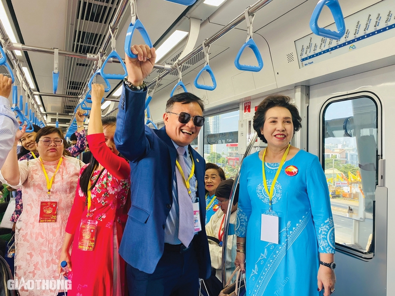 V&eacute; metro ở TP.HCM c&oacute; thể thanh to&aacute;n bằng tiền mặt, thẻ ng&acirc;n h&agrave;ng, v&iacute; điện tử- Ảnh 4.