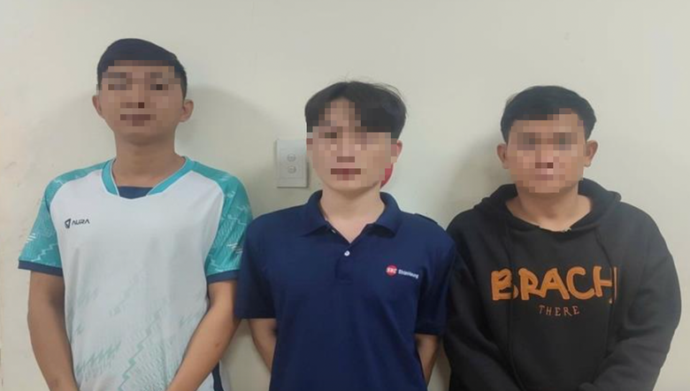 Bắt ba đối tượng ch&eacute;m người g&acirc;y thương t&iacute;ch nặng- Ảnh 1.