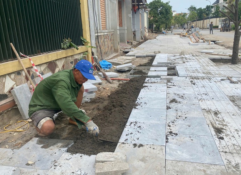 TP Hạ Long chỉnh trang đ&ocirc; thị, giải quyết "cơn kh&aacute;t" điểm đỗ xe- Ảnh 2.