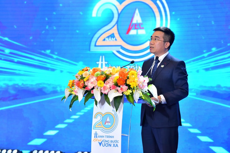 VEC chạm tay cột mốc 20 năm ti&ecirc;n phong mở đường cao tốc- Ảnh 4.