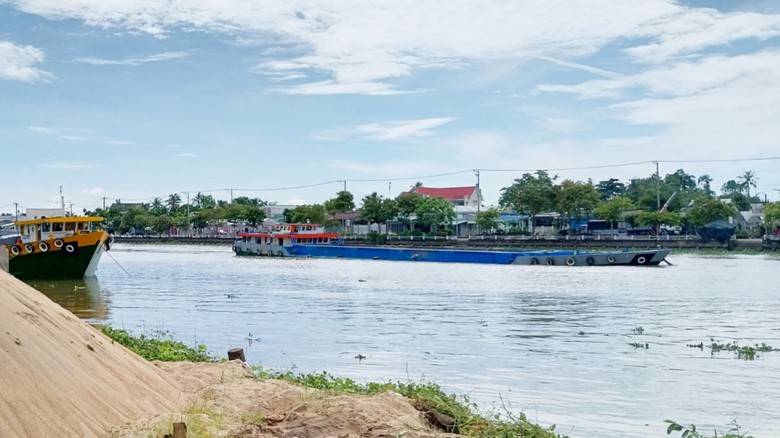 Đồng Th&aacute;p: Nhiều biện ph&aacute;p đảm bảo an to&agrave;n giao th&ocirc;ng đường thủy nội địa- Ảnh 1.