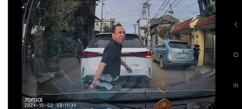 Ho&agrave;n thiện hồ sơ xử l&yacute; h&igrave;nh sự 2 đối tượng h&agrave;nh hung t&agrave;i xế taxi tại Bắc Ninh- Ảnh 3.