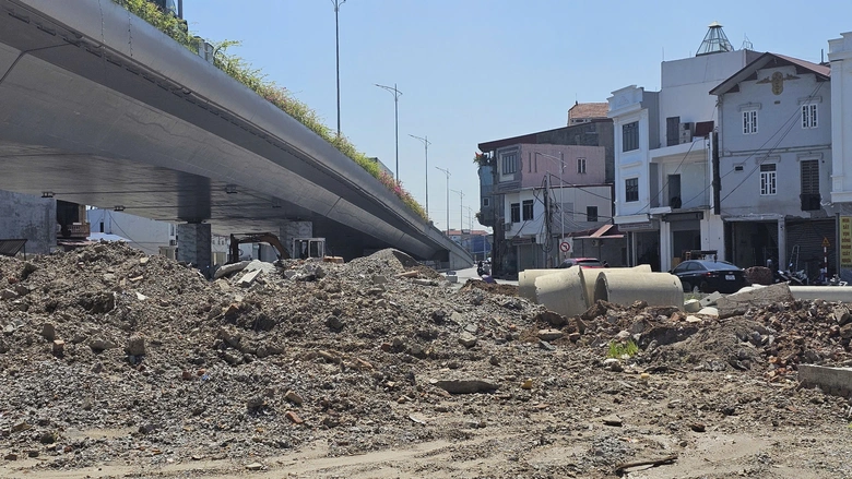 Hải Phòng: Vì sao nút giao gần 700 tỷ đồng bị chậm tiến độ?- Ảnh 2. Hải Phòng: Vì sao nút giao gần 700 tỷ đồng bị chậm tiến độ?- Ảnh 2.