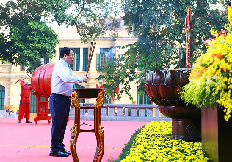H&ugrave;ng tr&aacute;ng Ng&agrave;y hội Văn h&oacute;a v&igrave; h&ograve;a b&igrave;nh ch&agrave;o mừng kỷ niệm 70 năm Ng&agrave;y Giải ph&oacute;ng Thủ đ&ocirc;- Ảnh 3.