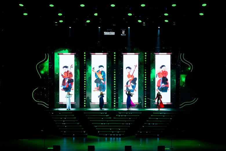 Tứ tấu Bond huyền thoại mặc &aacute;o d&agrave;i Việt Nam biểu diễn ở H&agrave; Nội- Ảnh 15.