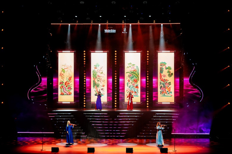 Tứ tấu Bond huyền thoại mặc &aacute;o d&agrave;i Việt Nam biểu diễn ở H&agrave; Nội- Ảnh 13.