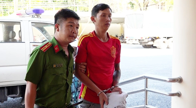 An Giang: Khởi tố thanh ni&ecirc;n giết t&agrave;i xế xe &ocirc;m, cướp t&agrave;i sản- Ảnh 1.